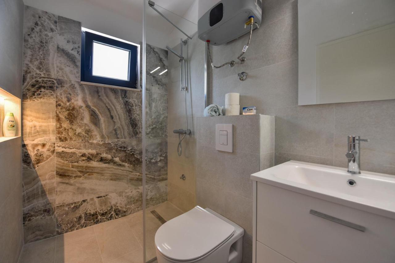Lazaneo Seafront Apartments, Jelsa  Ngoại thất bức ảnh