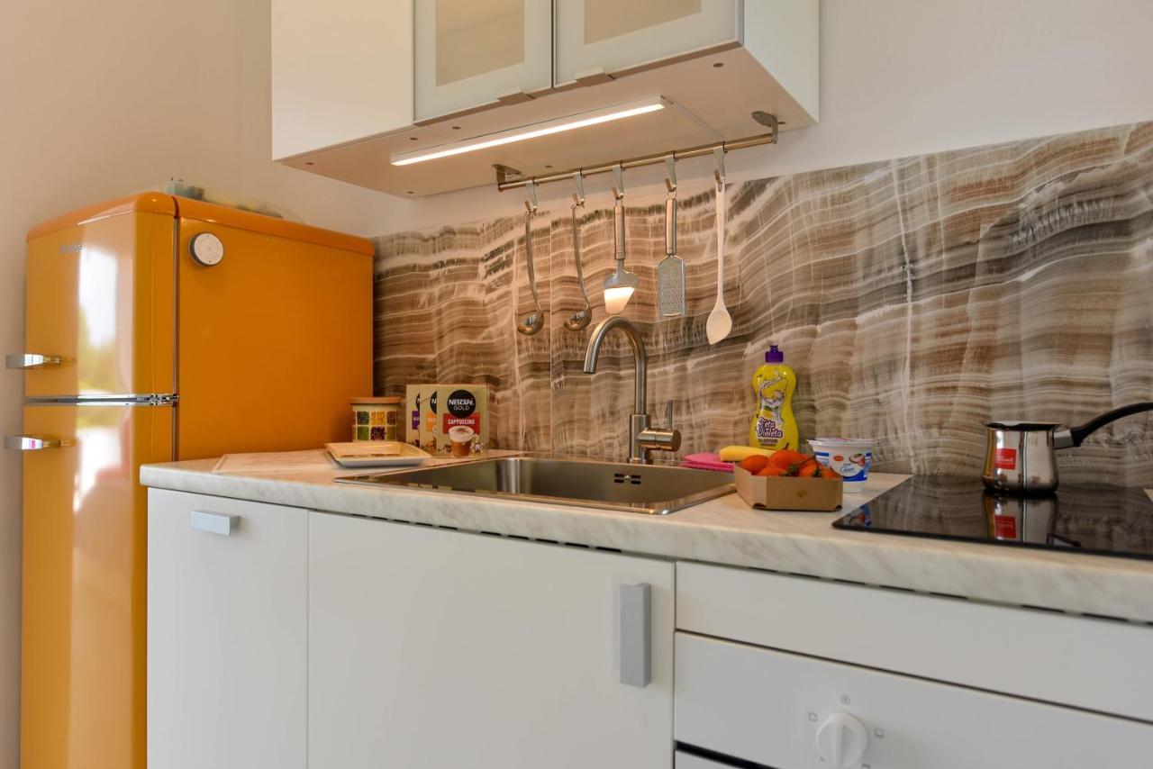 Lazaneo Seafront Apartments, Jelsa  Ngoại thất bức ảnh