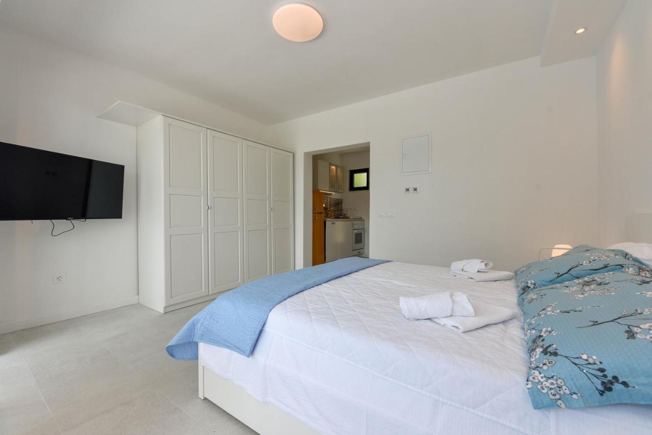 Lazaneo Seafront Apartments, Jelsa  Ngoại thất bức ảnh